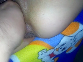 Fisting gypsi pussy