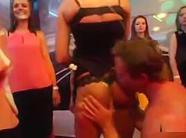 Flirty Sweeties Get Absolutely Mad And Naked At Hardcore Par