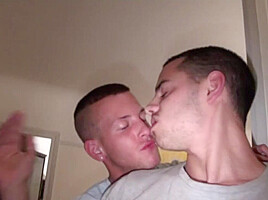 French bottom Adam fucked by XXL cock of straight twink - CrunchBoy