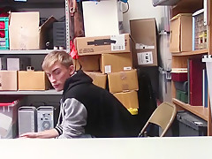 Gay thief rides mall cops cock bareback