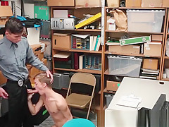 Gay thief rides mall cops cock bareback