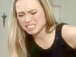 German Wench hard fisted