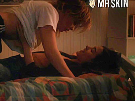 Get Sticky to Head Full of Honey's Emily Mortimer - Mr Skin