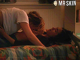 Get Sticky to Head Full of Honey's Emily Mortimer - Mr Skin