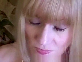 GettingT o Know GILF Melanie