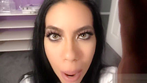 Giantess Lisa