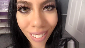 Giantess Lisa