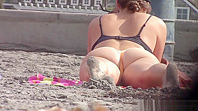 Hot Bikini Beach Babes Video HD 