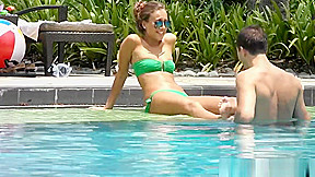 Hot Bikini Beach Babes Video HD 