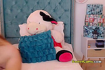 Hot Blonde Milf Fucks Herself With Her Favorite Vibrator