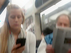 It is easy to spy on phone addicts