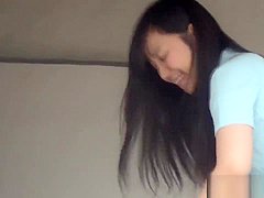 Japanese teenage skanks peeing