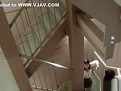 Japanese teenage skanks peeing