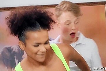 Jimmy Michaels, Slay Savage And Alina Ali - Ebony And White Lesbos Have Fun With-big Dicked Dude