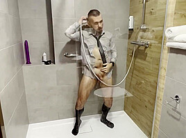 Kinky Hotel Fun In Suit And Tie And Piss Games Under The Shower