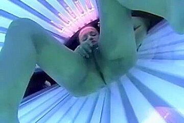 Lady jerked off my strapon from solarium
