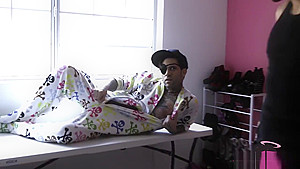 Leigh Raven In Squirtin Roomies