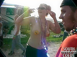 Live Stock Girls Flashing Home Video - SouthBeachCoeds