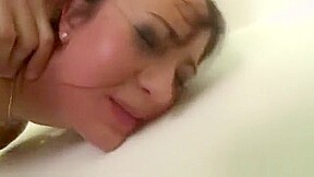 Loose pornstar anally ravaged after facial