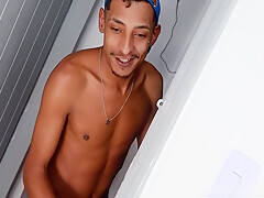 Luan Vetin, Joker Mm And Gabe Twink In Novinhos, Safados, Pirocudos E Doido Por Sexo Twinks! 4 Min