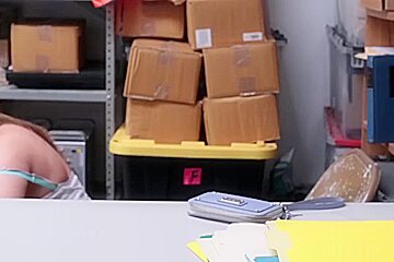 Lustful Crook Brooke Bliss Sucking Cock and Fucked