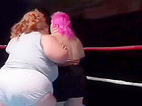 Midget and 2 Fatties fuck in the ring