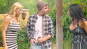 Milfs Like it Big - Pervert In The Park scene sta