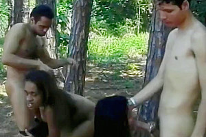 Mimi Dixkz In Horny Studs Love Fucking Sexy Shemales Outdoors In Foursome