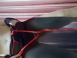 My wife likes to dance striptease in front of me 轻舞玉女情趣丝袜