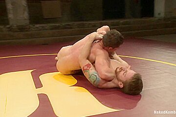 NakedKombat Will The Punisher Parks vs Sebastian The Tiger Keys