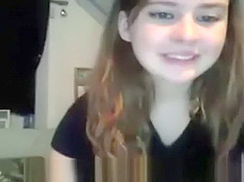 Nasty teen 18+ webcam strip and play - no study tonight for this cutie