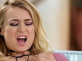 Natalia's About To Cum With Sex Toy
