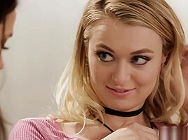 Natalia's About To Cum With Sex Toy