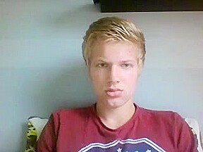 Netherlands,Cute Str8 Guy Shows His Sexy Ass On Doggy Style