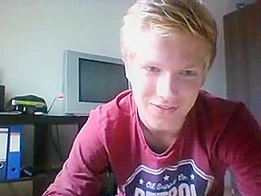 Netherlands,Cute Str8 Guy Shows His Sexy Ass On Doggy Style
