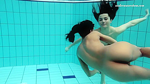 Nina And Zlata Oduvanchik Underwater Lesbians