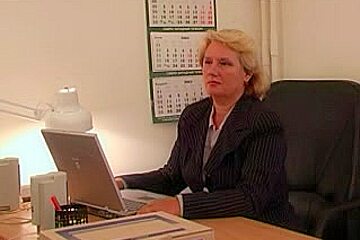 Office lady and her subordinate! Russian Amateur!