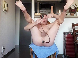 Older Queer Practices Anal Stretching with Inflatable Asshle Toy