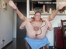 Older Queer Practices Anal Stretching with Inflatable Asshle Toy