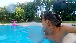 PUBLIC AMATEUR FRENCH - FUCK AT SWIMMING POOL 2 - APHRODITEXXX