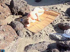 Peeping Fucks Blonde Milf On The Beach - Erin Electra