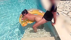 Perverse Sperma Partys Am Pool! Jeder Darf Ran