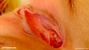 Phoenix gets herself off by masturbating with fingers and dildo at Give Me Pink