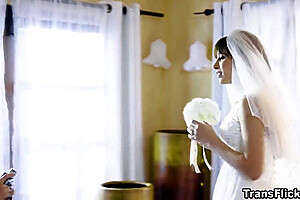 Photographer With The Bride Gets Heated During Their Photoshoot