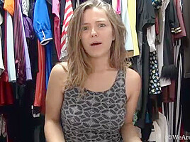 Pixxy introduces herself while in her closet - WeAreHairy