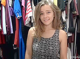 Pixxy introduces herself while in her closet - WeAreHairy