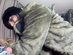 Preview- Milfycalla- Deep Blow-job And Cum Play While Wearing A Hot Green Fur-coat , Leather Gloves