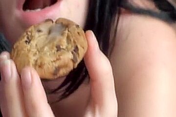 Private porn video with a girl eating cookies with cum