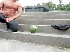 Public melon
