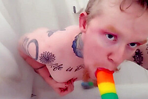 Queer Ftm Boy Does Bjs And Ass Bounce